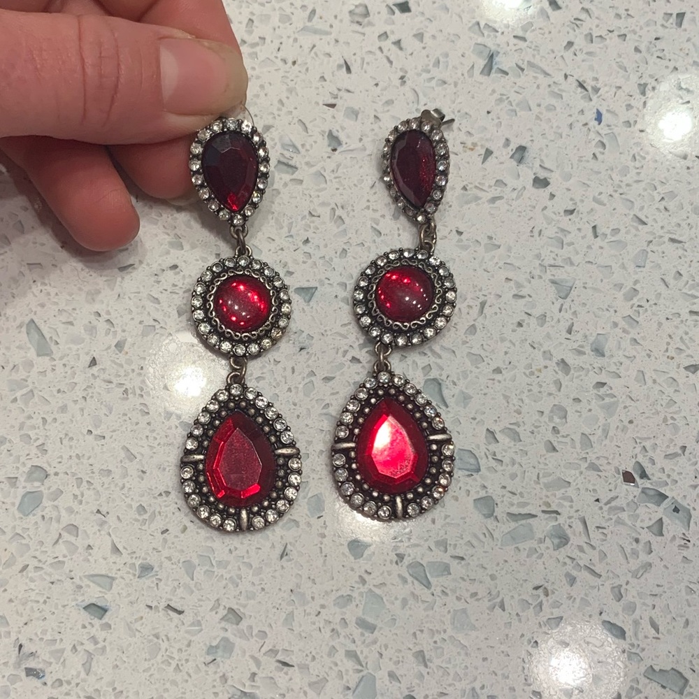 Fancy, cocktail dress/wedding style even earrings